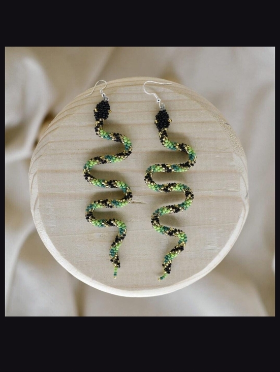 Mother Sierra Jewelry - Genuine Mother Sierra Handmade Green & Black Beaded Snake Dangle Earrings